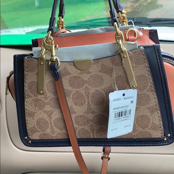 Coach Handbags - Coach crossbody purse
